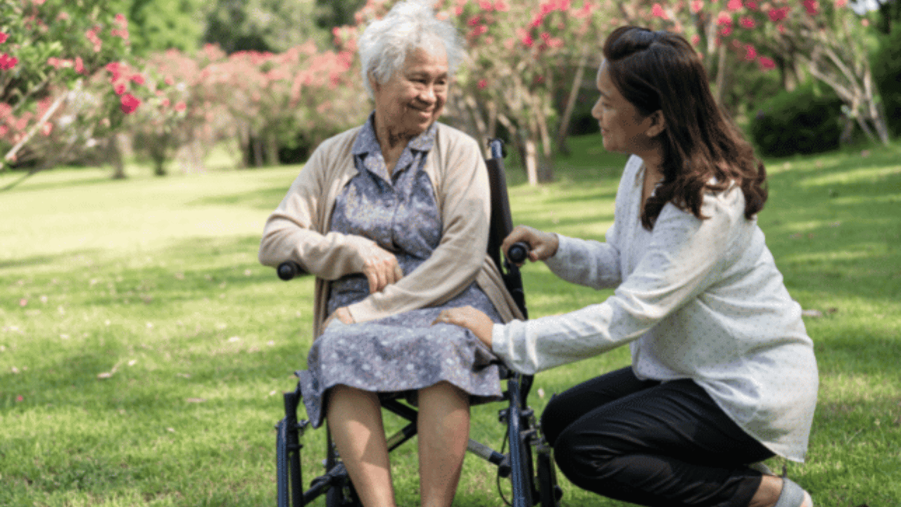 15 Essential Elder Care Products for At-Home Comfort and Safety
